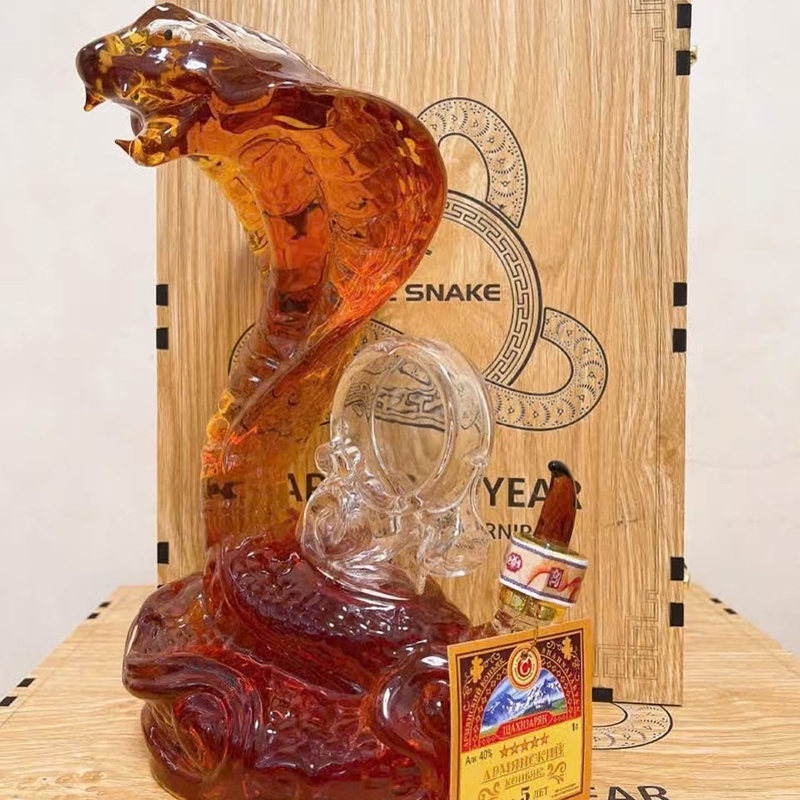 Cobra-vormige whiskykaraf, han - Bottle Stopper Set recensie en prijs