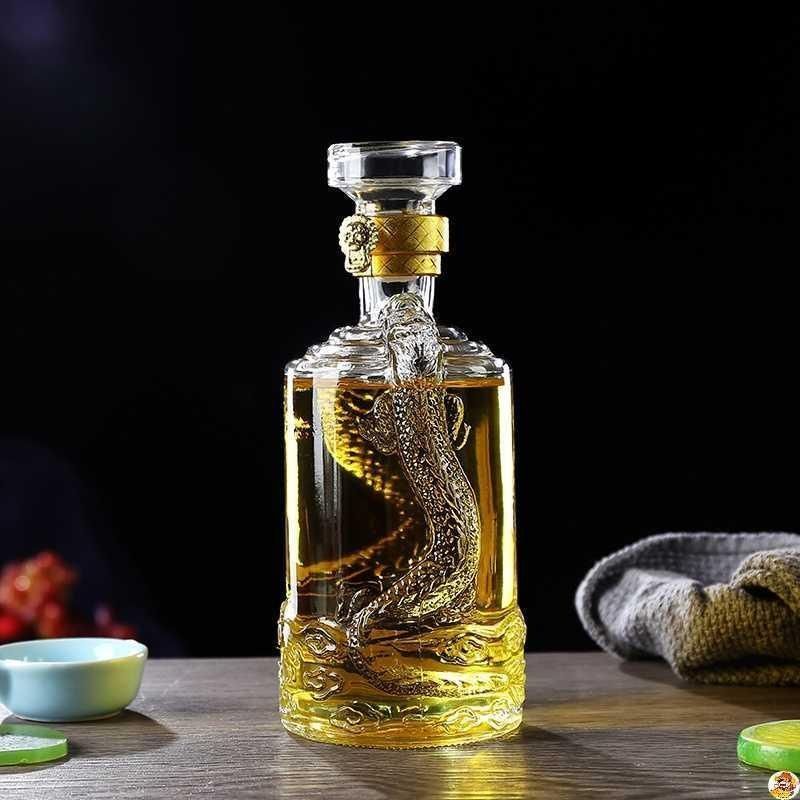 500ML ronde, met drakenmotief  - Wine Beer And Spirits recensie en prijs